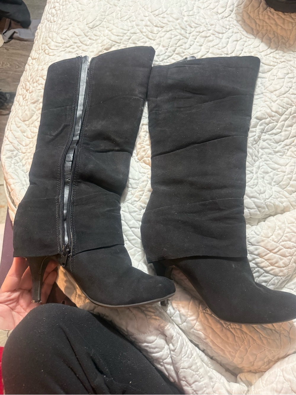 Black Mid-Calf Heeled Boots with Side Zipper